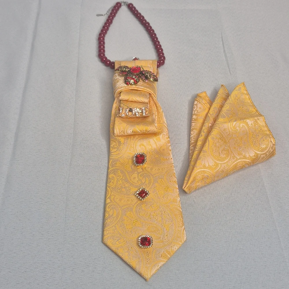Handcrafted Luxury Fashion Necktie Necklace 📿 (GOLDIE LOCS)